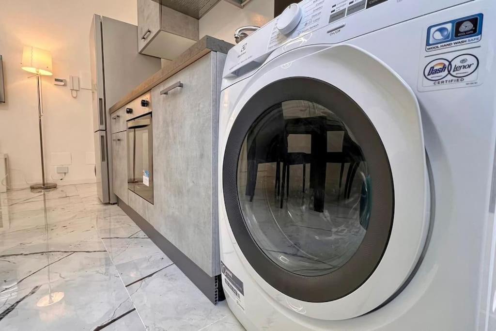 Apartament Urban House - Modern Flat Navigli Milan Center Zewnętrze zdjęcie